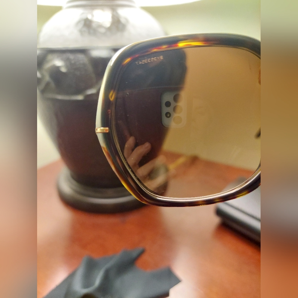 Burberry Tortoise Shell Sunglasses - Picture 7 of 8